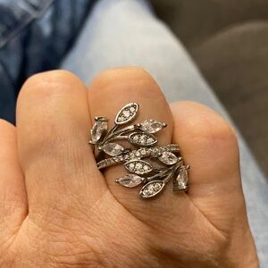 Elegant stamped 925 Silver Leaf Ring
